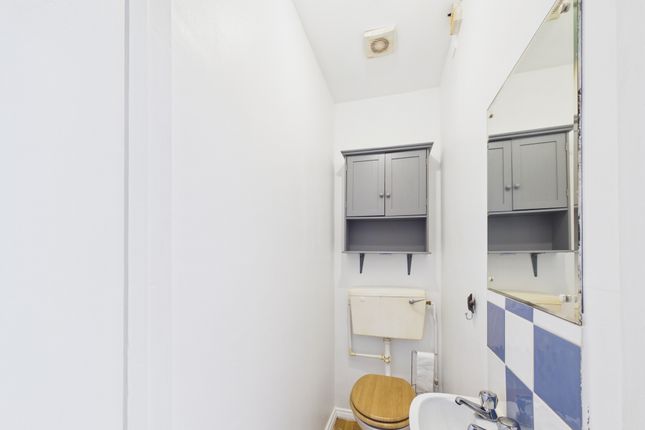 Flat 1 Rose Garden, Whaddon Drive, Cheltenham photo 4