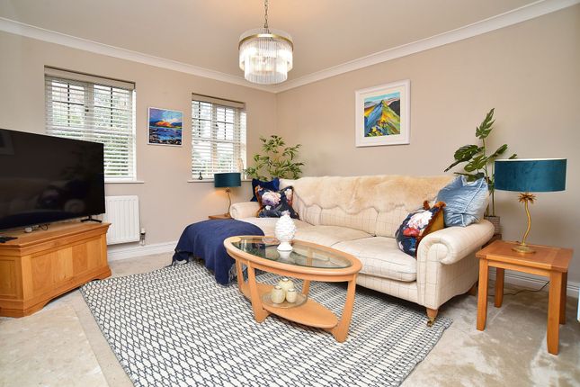 10 East View Court, Knaresborough photo 3