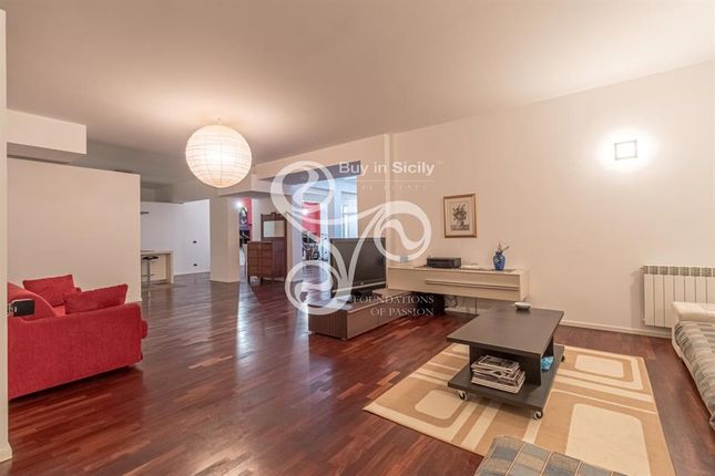 Thumbnail Apartment for sale in Siracusa, Sicily, Italy