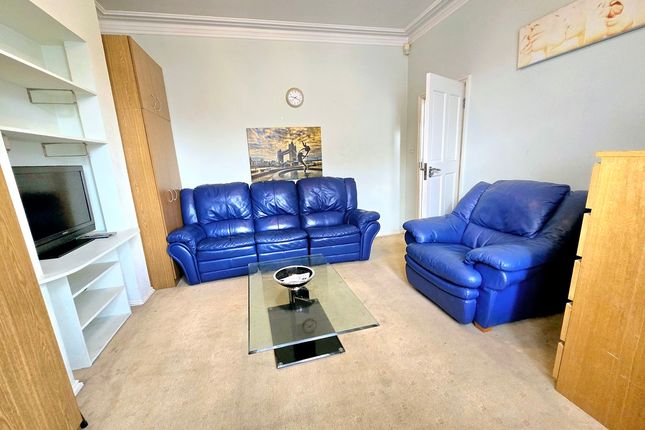 11, Brent View Road, London photo 2