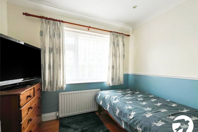 70, Pear Tree Walk, Sittingbourne photo 4