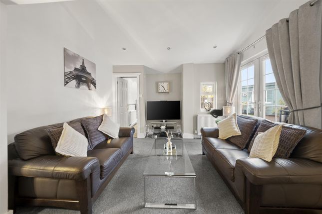 12, Colham Green Road, Hillingdon photo 3
