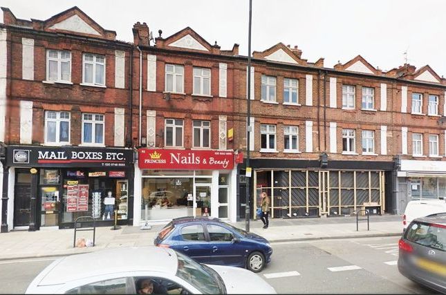 Thumbnail Flat to rent in Fulham Palace Road, Hammersmith