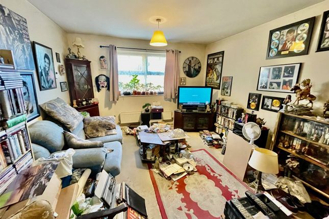 Apartment 3, 31, Alred Court, West Yorkshire photo 5