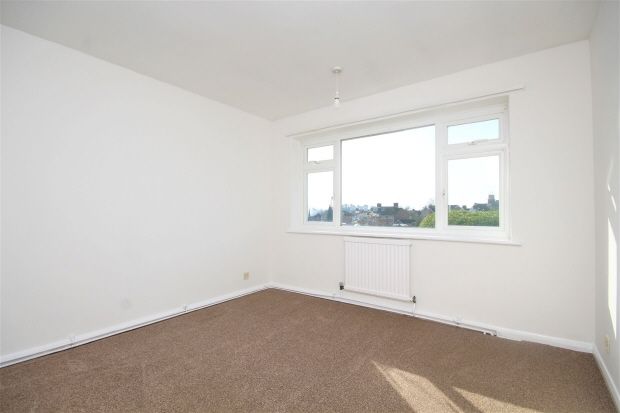 Property to rent in Blunts Way, Horsham