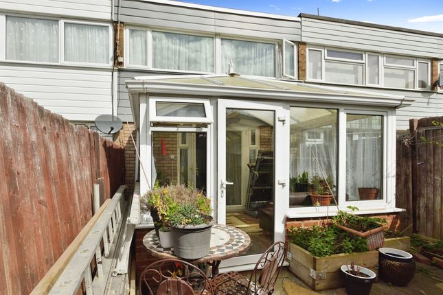 Rydal Way, Bletchley, Milton Keynes MK2, 4 bedroom terraced house for ...