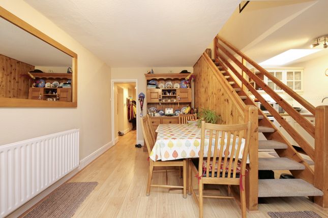 1 Verandas  Gold Street,, Stalbridge, STURMINSTER NEWTON photo 2