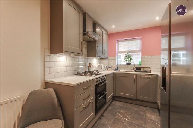 Flat 21, Mill Stream Lodge,, Uxbridge Road, Hertfordshire photo 4