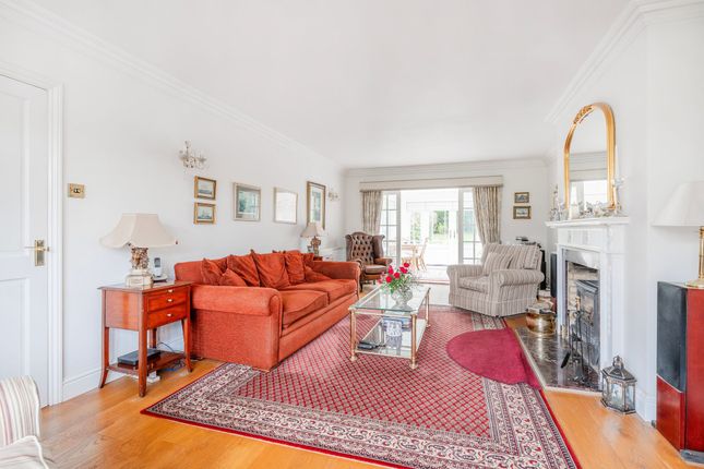 2 Church Road, Thetford photo 5