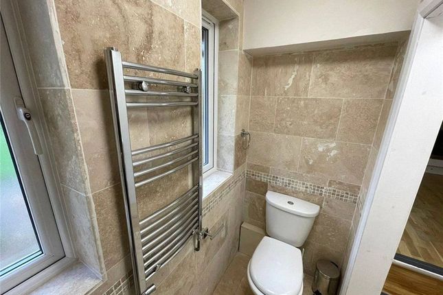 Flat 1, 10 Aldrington Road, London photo 4