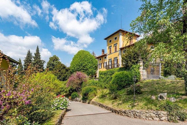 Thumbnail Villa for sale in Lombardia, Bergamo, Bergamo