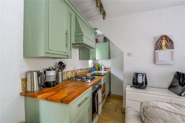 33, Daisy Hill Lane, West Yorkshire photo 4