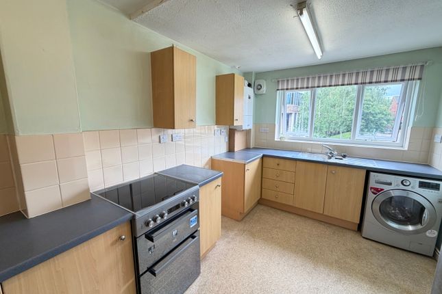 37, Nottingham photo 3