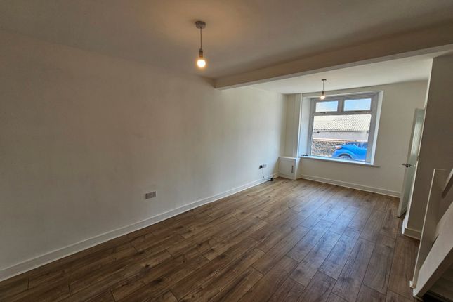 10 Belmont Terrace, Porth photo 3