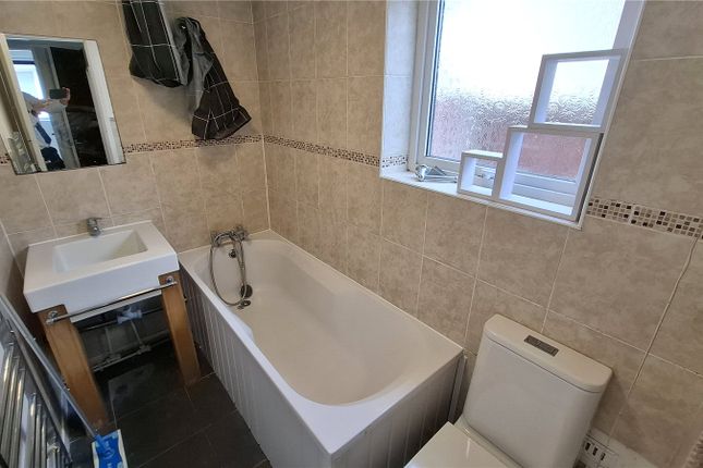 29, Hyacinth Close, Essex photo 5