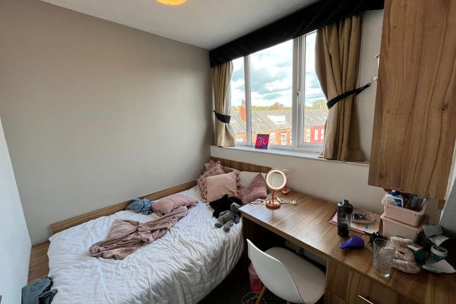 End terrace house to rent in Beechwood Place, Leeds, West Yorkshire