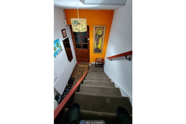 Cinderford Way, Bromley photo 3