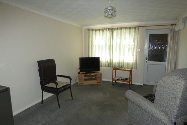 Flat 29, Countess Court, London Road, Salisbury photo 2