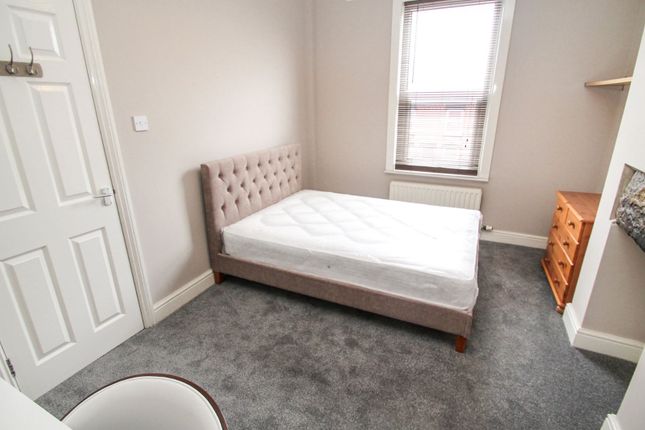 25, Highbury Road, Leeds photo 5