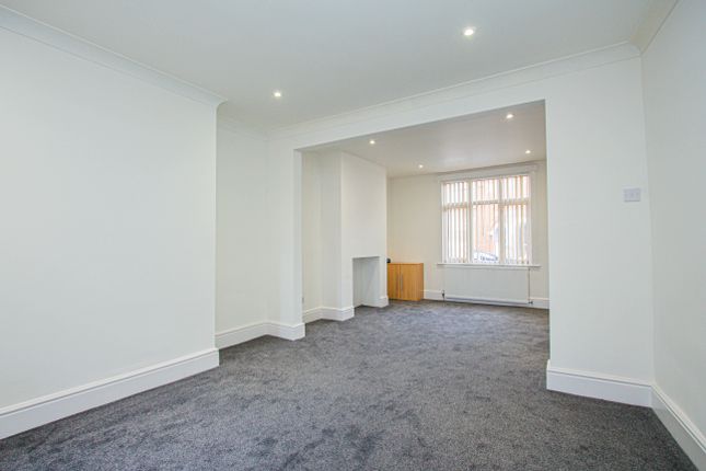 14, Summerlee Road, Wellingborough photo 4