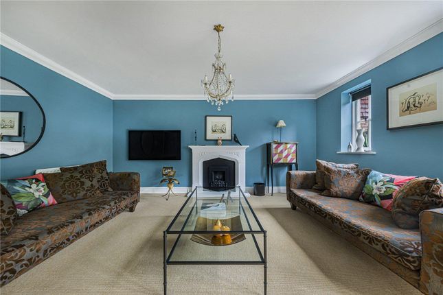 3, Wells Place, Westerham photo 3