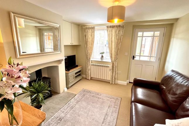 1 Aplands, Gold Hill, Blandford Forum photo 3