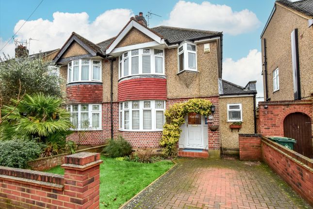 Thumbnail Semi-detached house for sale in Links Way, Croxley Green