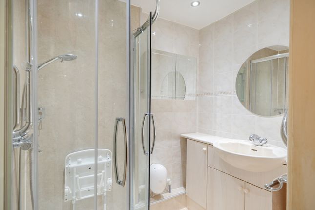 Flat 12, Sladebrook CourtC,, Englishcombe Lane, Somerset photo 4