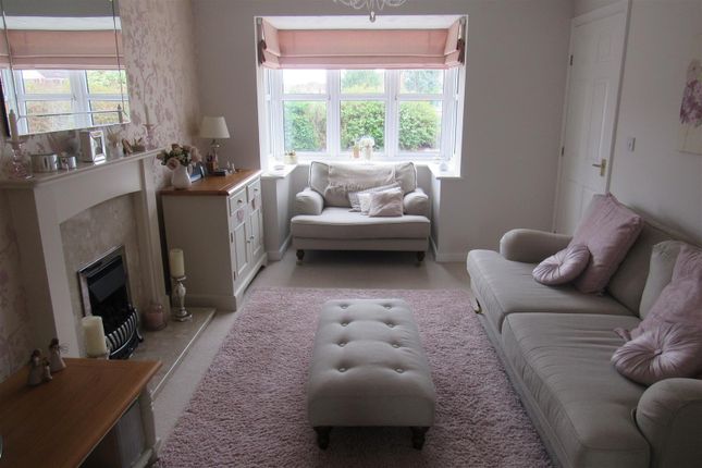 Detached house to rent in Jewsbury Way, Braunstone, Leicester