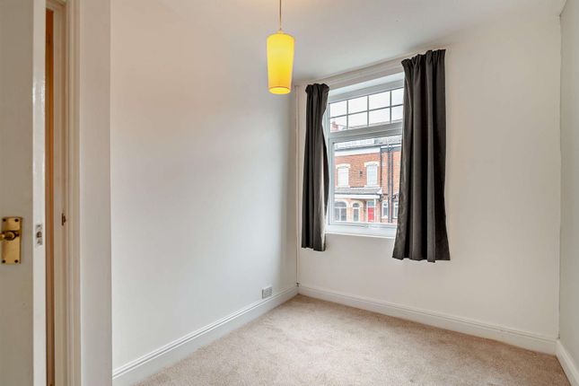 8653398-Interior05-800.Jpg