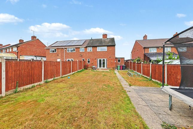 3, Redfern Street, Chesterfield photo 4