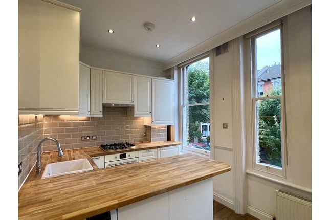 Northwood Road, London photo 4