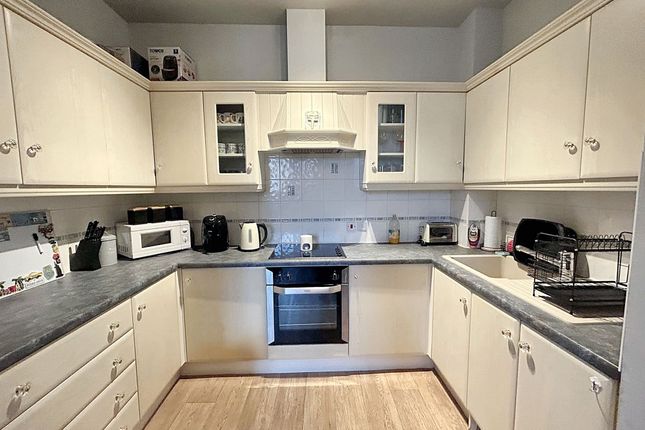 Flat for sale in Howard Street, North Shields