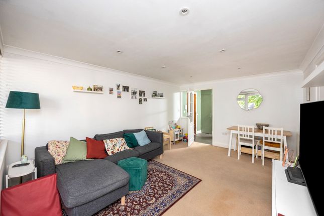 Palmeira Avenue, Hove photo 4