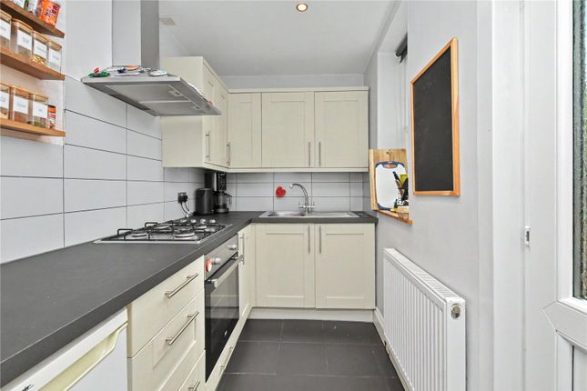 Flat 1, 56, Station Parade, Leeds photo 3