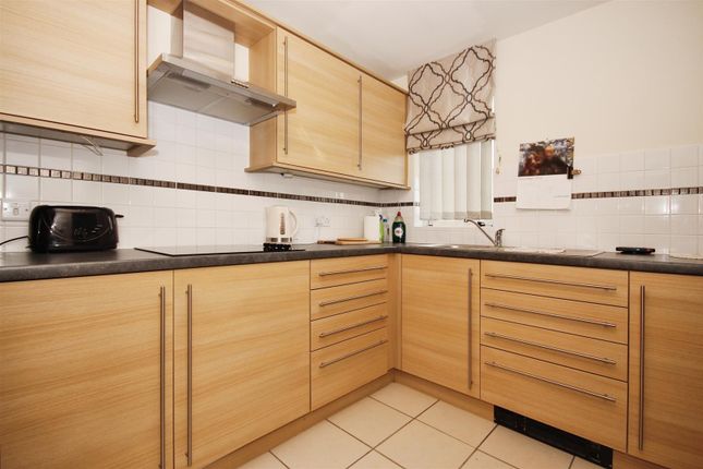 Flat for sale in Wilton Court, Southbank Road, Kenilworth