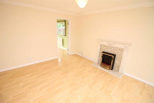 Kirkstall Place, Milton Keynes photo 4