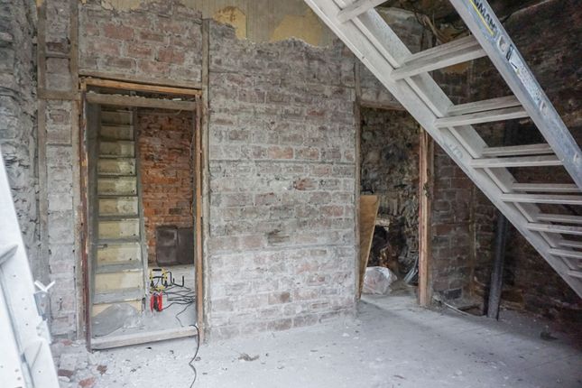 17 Wern Road, Swansea photo 3