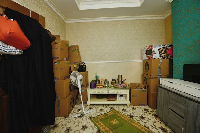 196, Parkside Road, BRADFORD photo 4
