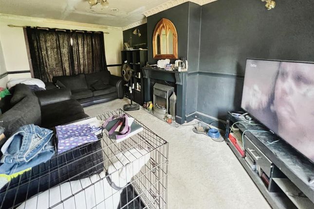 35, Foxhill, Axminster photo 2