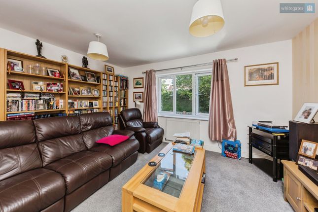 16A,, Imperial Court, Cheshire photo 3