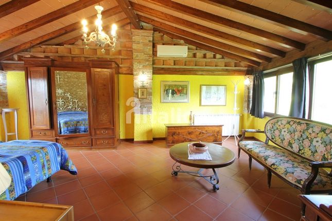 Villa for sale in Massarosa, Lucca, Tuscany, Italy