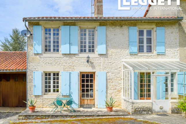 Thumbnail Villa for sale in Poursac, Charente, Nouvelle-Aquitaine