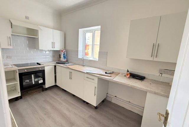Flat 1, Ringwood photo 2