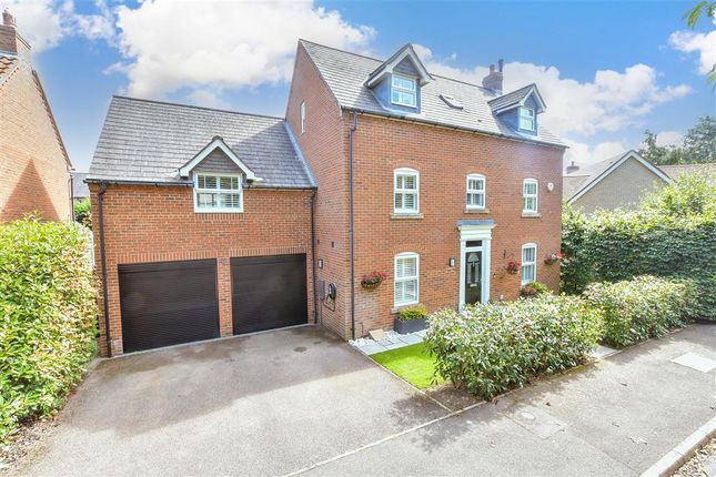 Thumbnail Detached house for sale in Freshland Road, Maidstone, Kent