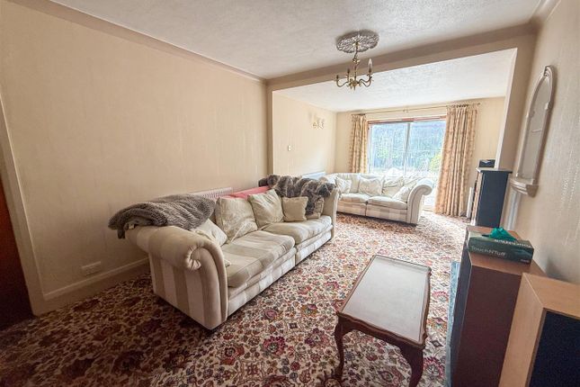 10, Hickton Road, Alfreton photo 3