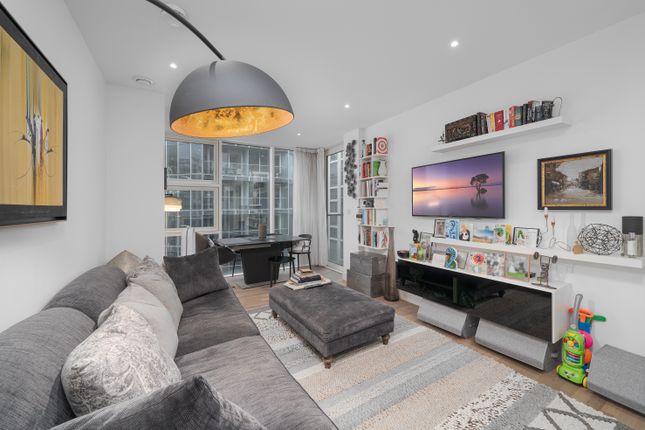 Thumbnail Flat for sale in Juniper Drive, London