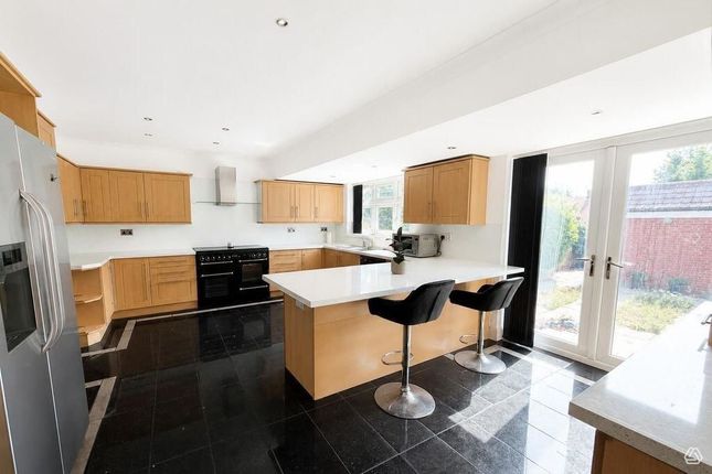 32, Brook Lane, Bexley photo 5
