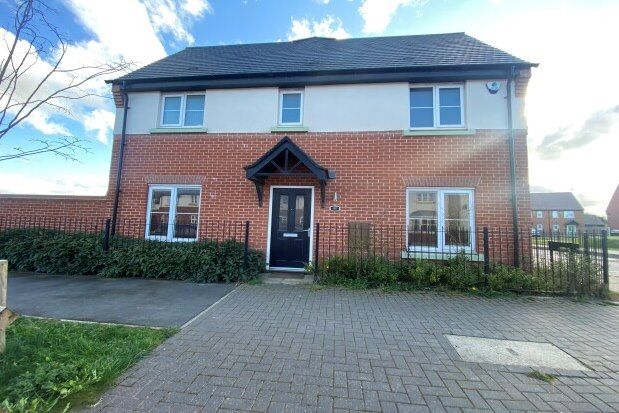 Thumbnail Detached house to rent in Tutbury Avenue, Derby