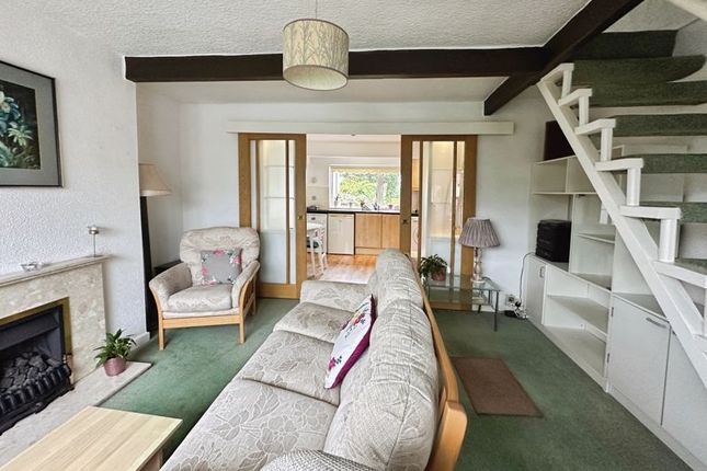 135, Simister Lane, Manchester photo 3